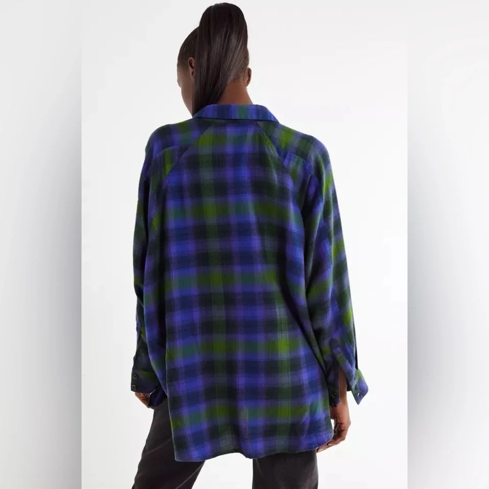 UO Brendan Drapey Flannel Oversized Blue Green Button-Down Shirt in Size Small - Picture 3 of 9